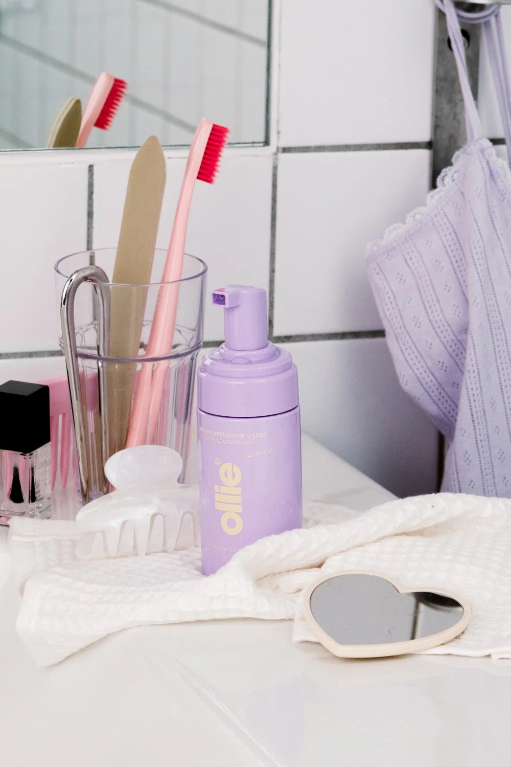The Cleansing Mousse Clean Vibes